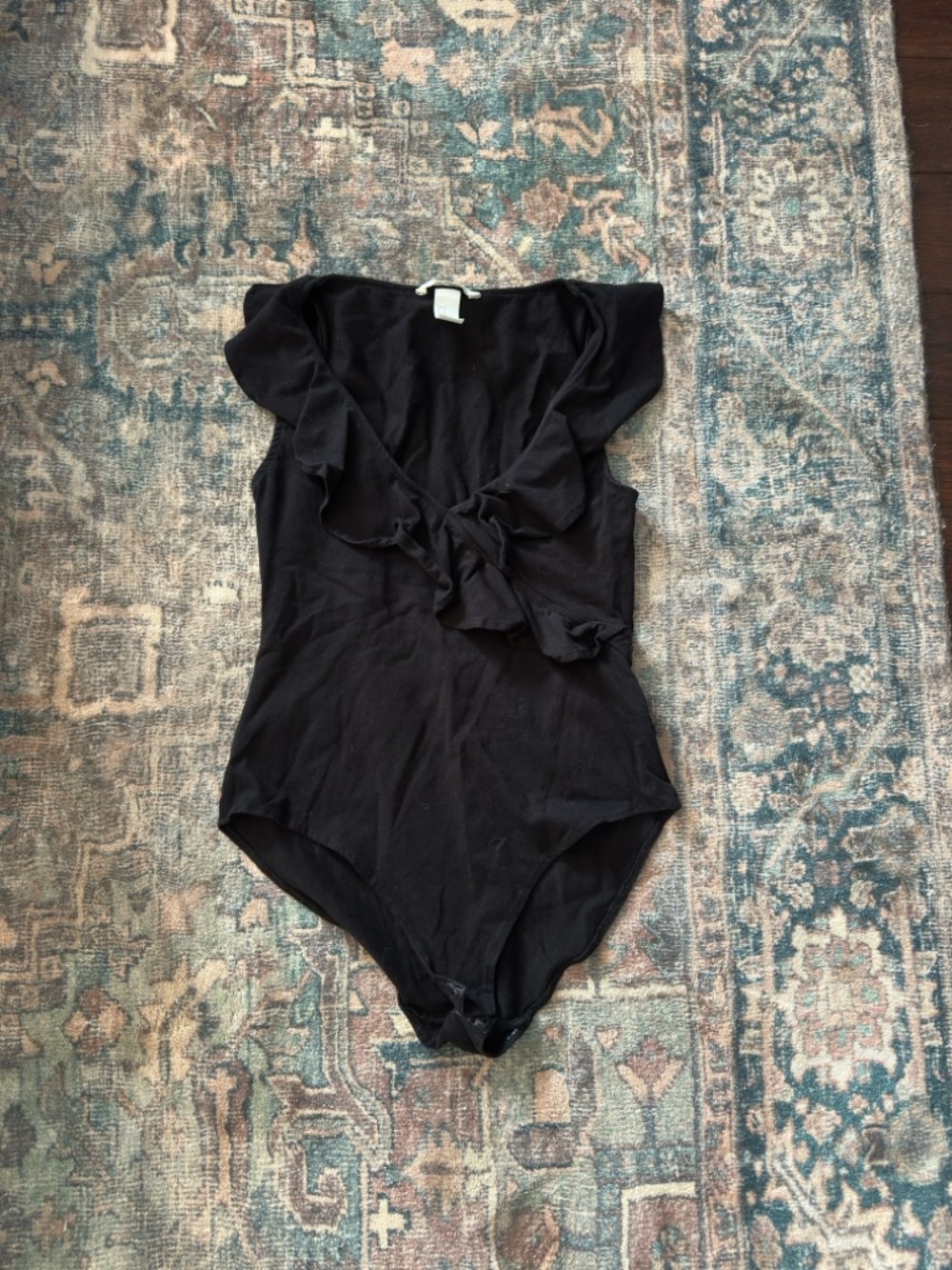H&M Black Ruffle V-Neck Bodysuit - Picture 3 of 3
